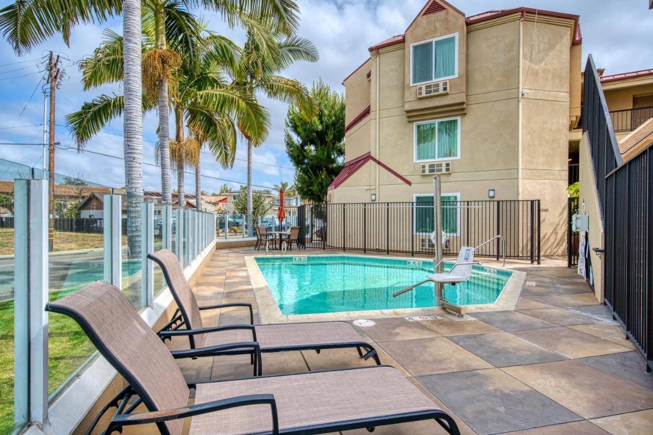 Days Inn By Wyndham Carlsbad Zewnętrze zdjęcie