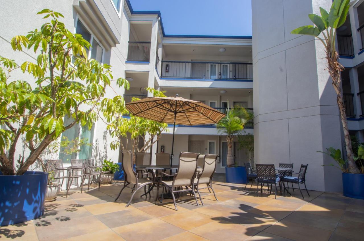 Days Inn By Wyndham Carlsbad Zewnętrze zdjęcie