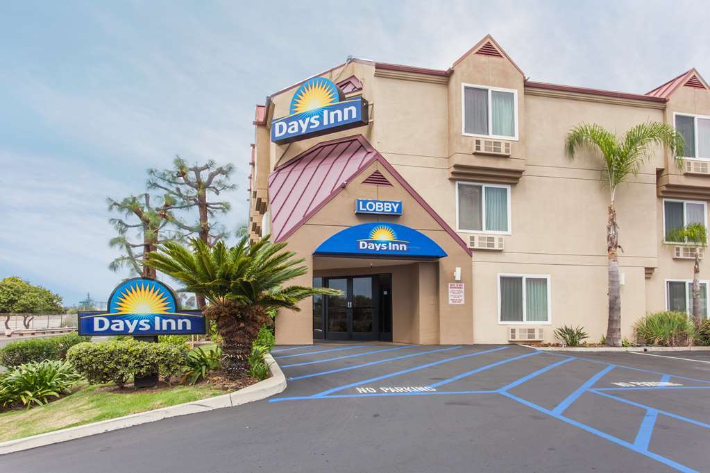 Days Inn By Wyndham Carlsbad Zewnętrze zdjęcie