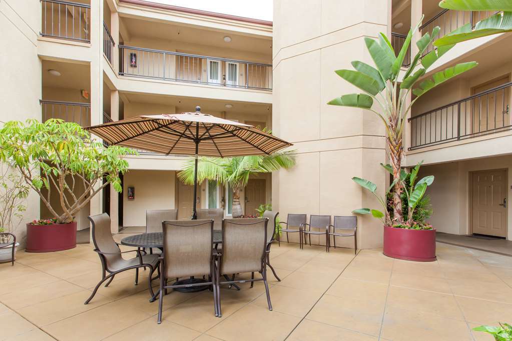 Days Inn By Wyndham Carlsbad Udogodnienia zdjęcie